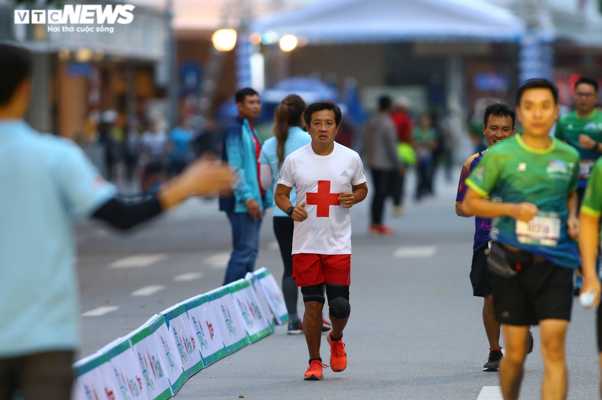 Ông Đoàn Ngọc Hải chinh phục chặng marathon đặc biệt nhất ...