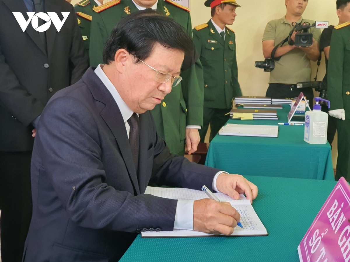 TRỰC TIẾP: Lễ viếng, truy điệu 13 liệt sĩ hy sinh tại thủy điện Rào Trăng 3 - 3