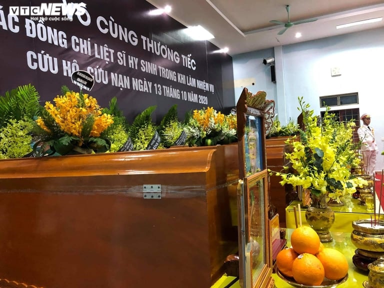 TRỰC TIẾP: Lễ viếng, truy điệu 13 liệt sĩ hy sinh tại thủy điện Rào Trăng 3 - 10