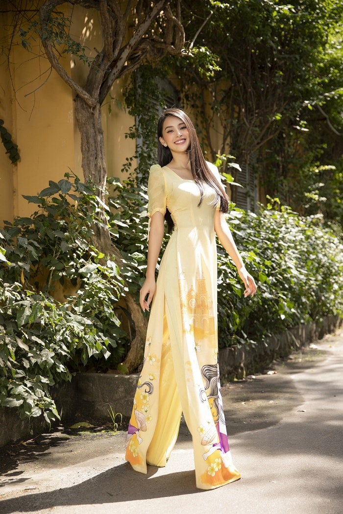 Hoa hậu Tiểu Vy đẹp tinh khôi với áo dài truyền thống - 10