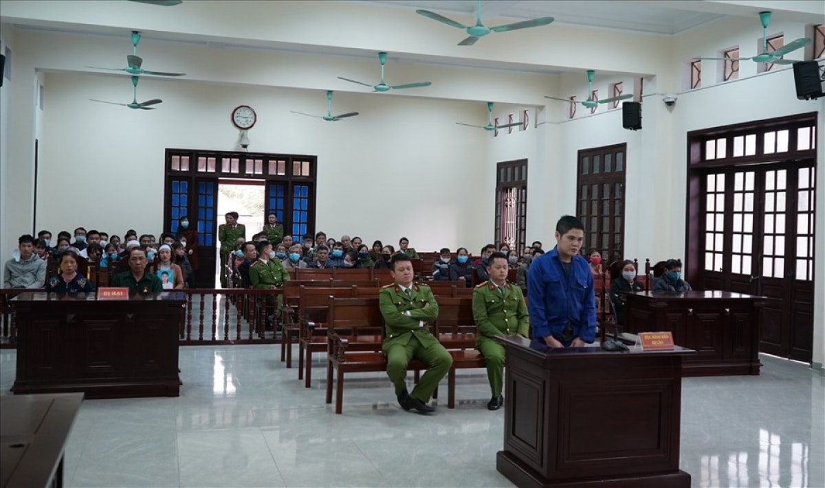 Toàn cảnh phiên tòa xét xử.