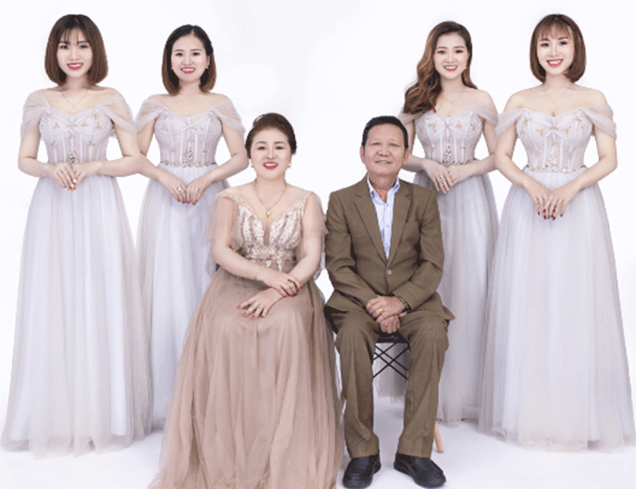 Nghẹn ngào dòng tâm sự của CEO Ngô Vân gửi bố mẹ và 3 em gái - 3