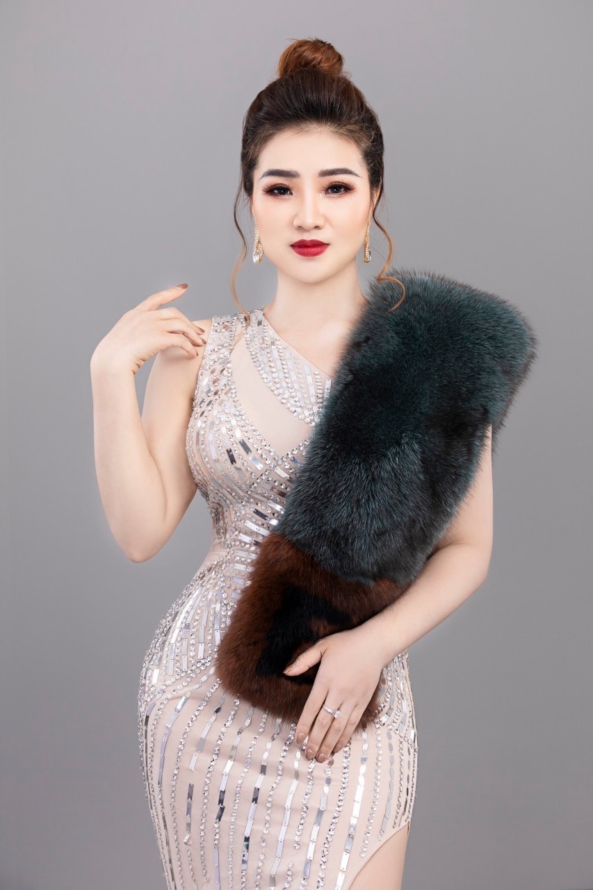 Nghẹn ngào dòng tâm sự của CEO Ngô Vân gửi bố mẹ và 3 em gái - 1