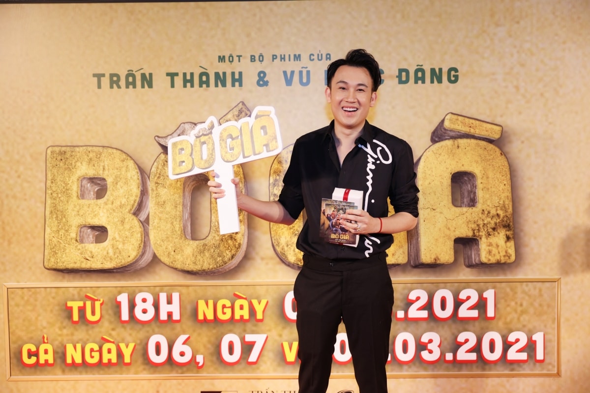 Dương Triệu Vũ đến ủng hộ người anh thân thiết.