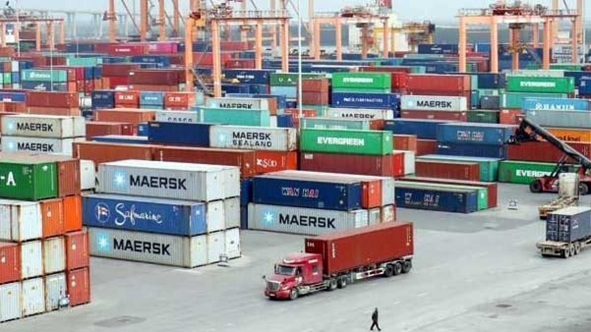 Doanh nghiệp kỳ vọng các đơn hàng xuất khẩu qua kênh TMĐT phát triển như kênh truyền thống, khi các Nghị định hướng dẫn được ban hành.