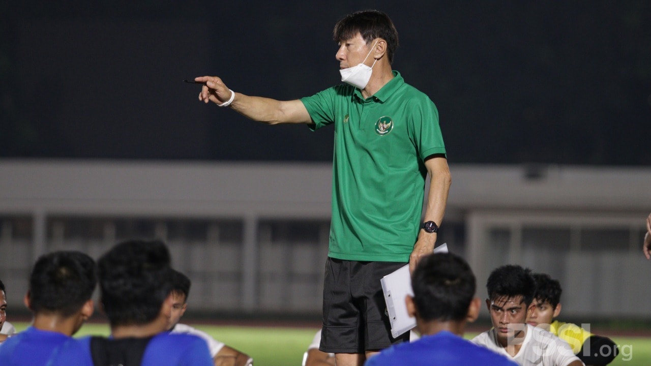 Vòng loại World Cup 2022: Indonesia chốt danh sách đấu tuyển Việt Nam - 2