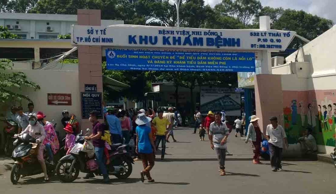 Phong toả một khoa của Bệnh viện Nhi đồng 1 do điều dưỡng nghi mắc COVID-19 - 1