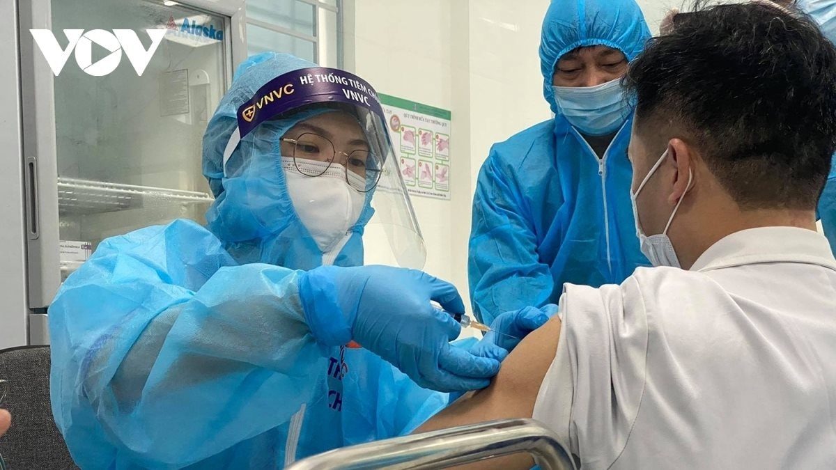 vovlive-vacxin-chuyen-ay.jpg